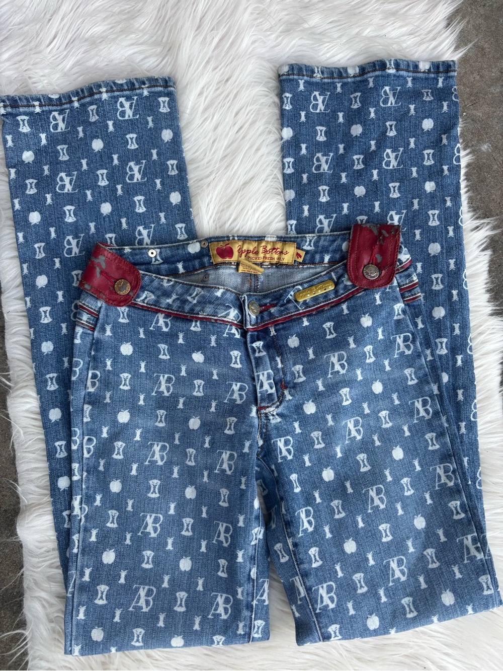 Vintage apple bottom jeans